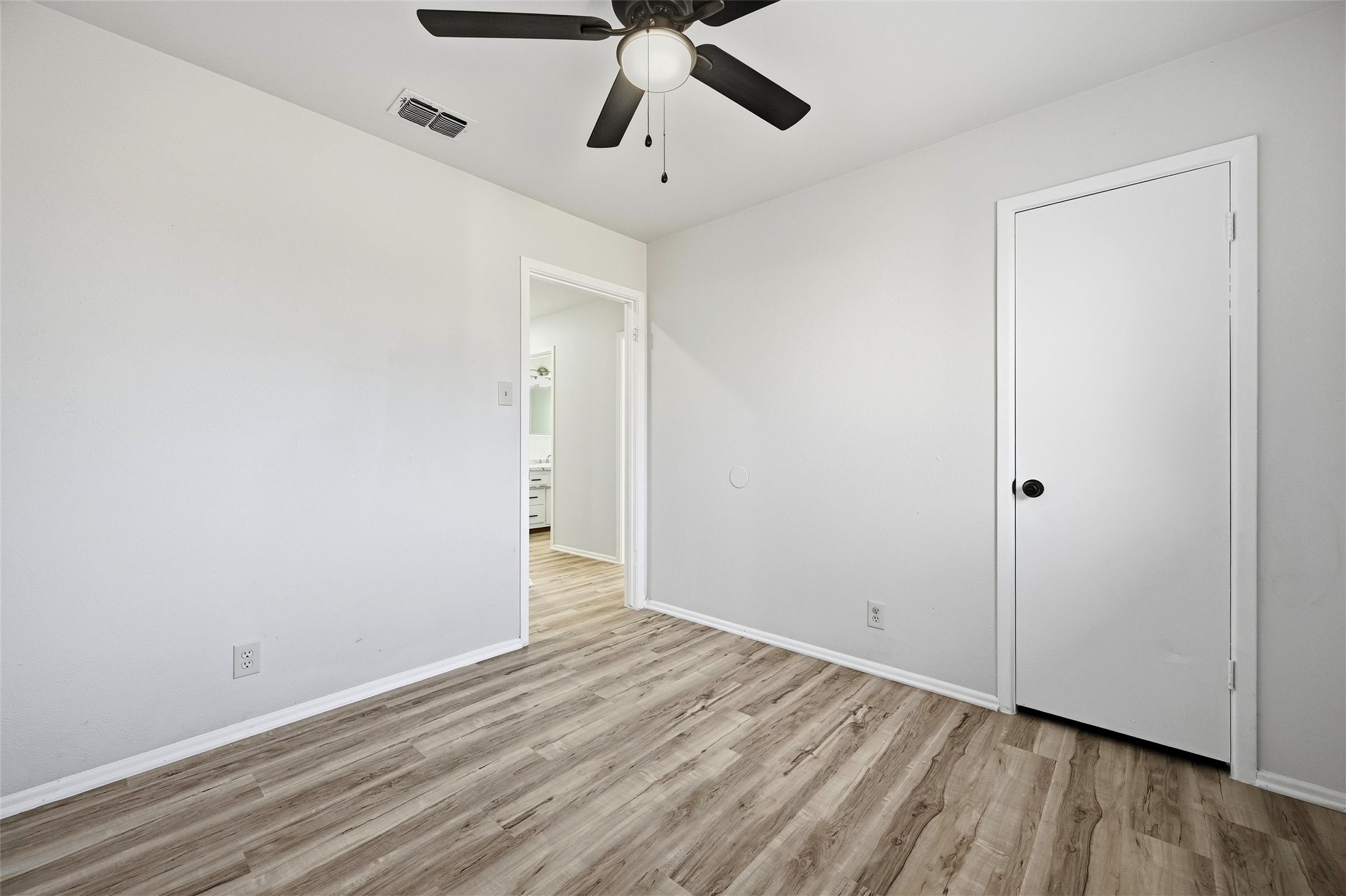 105 N Wood Avenue Denison TX 75020