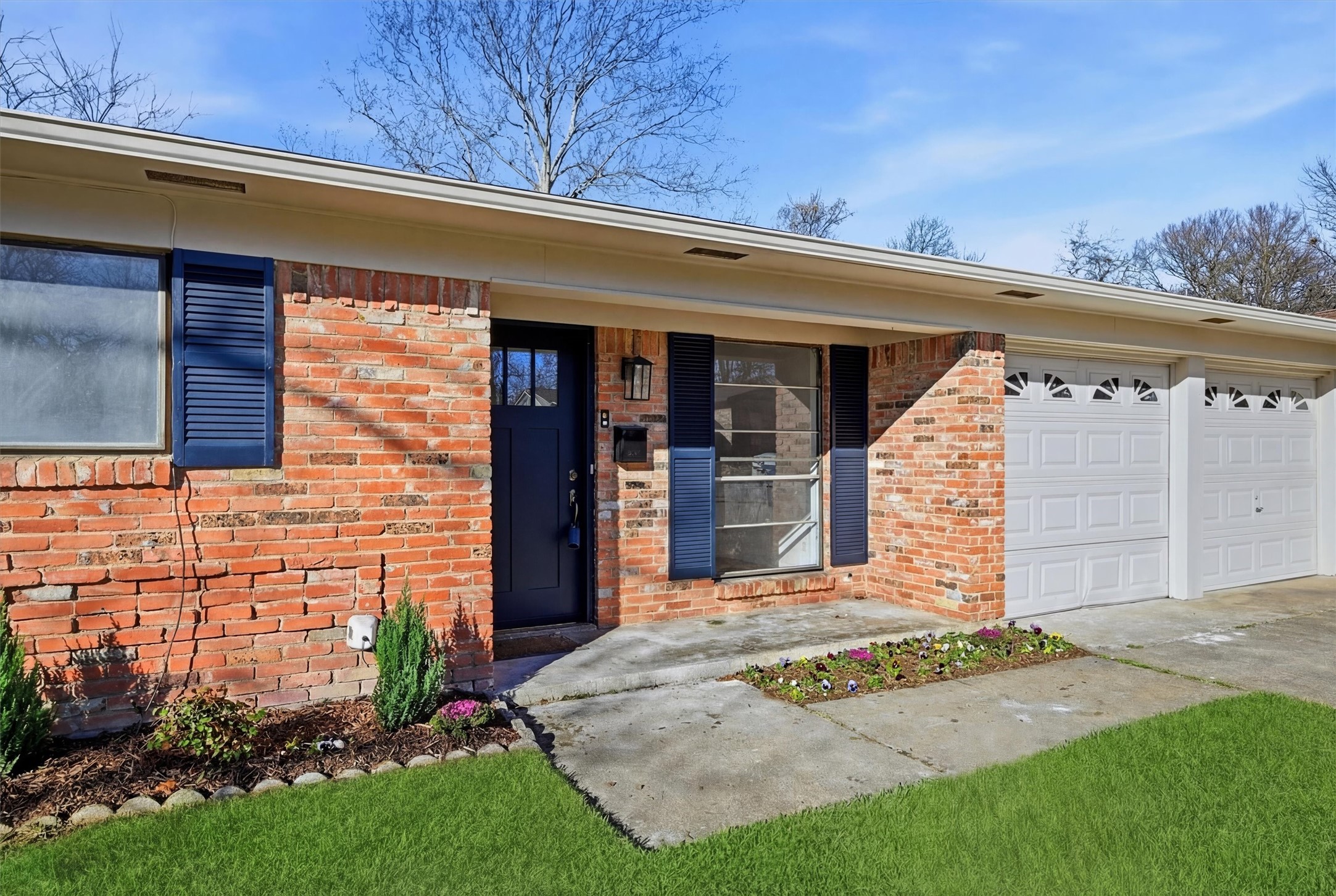 105 N Wood Avenue Denison TX 75020