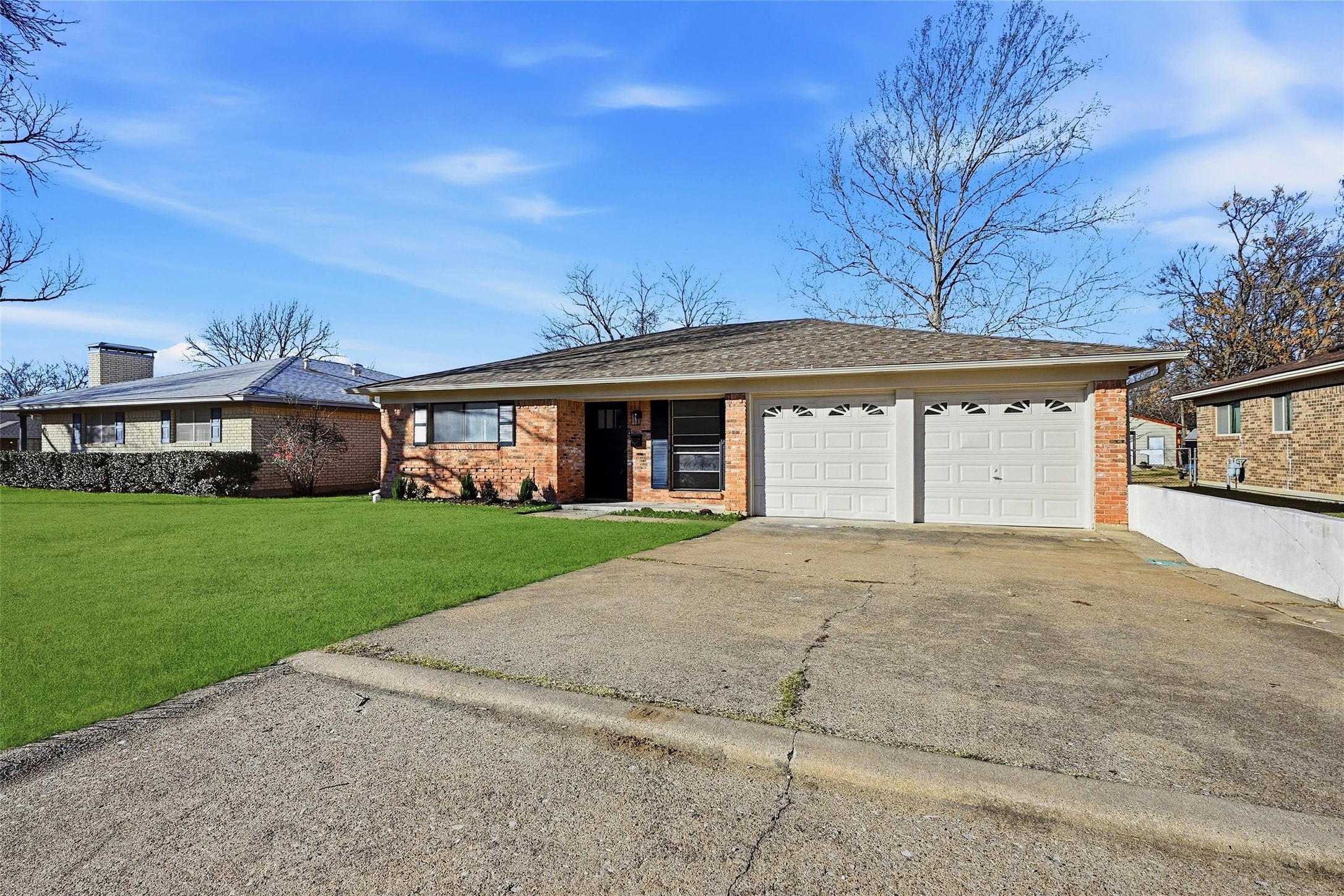 105 N Wood Avenue Denison TX 75020