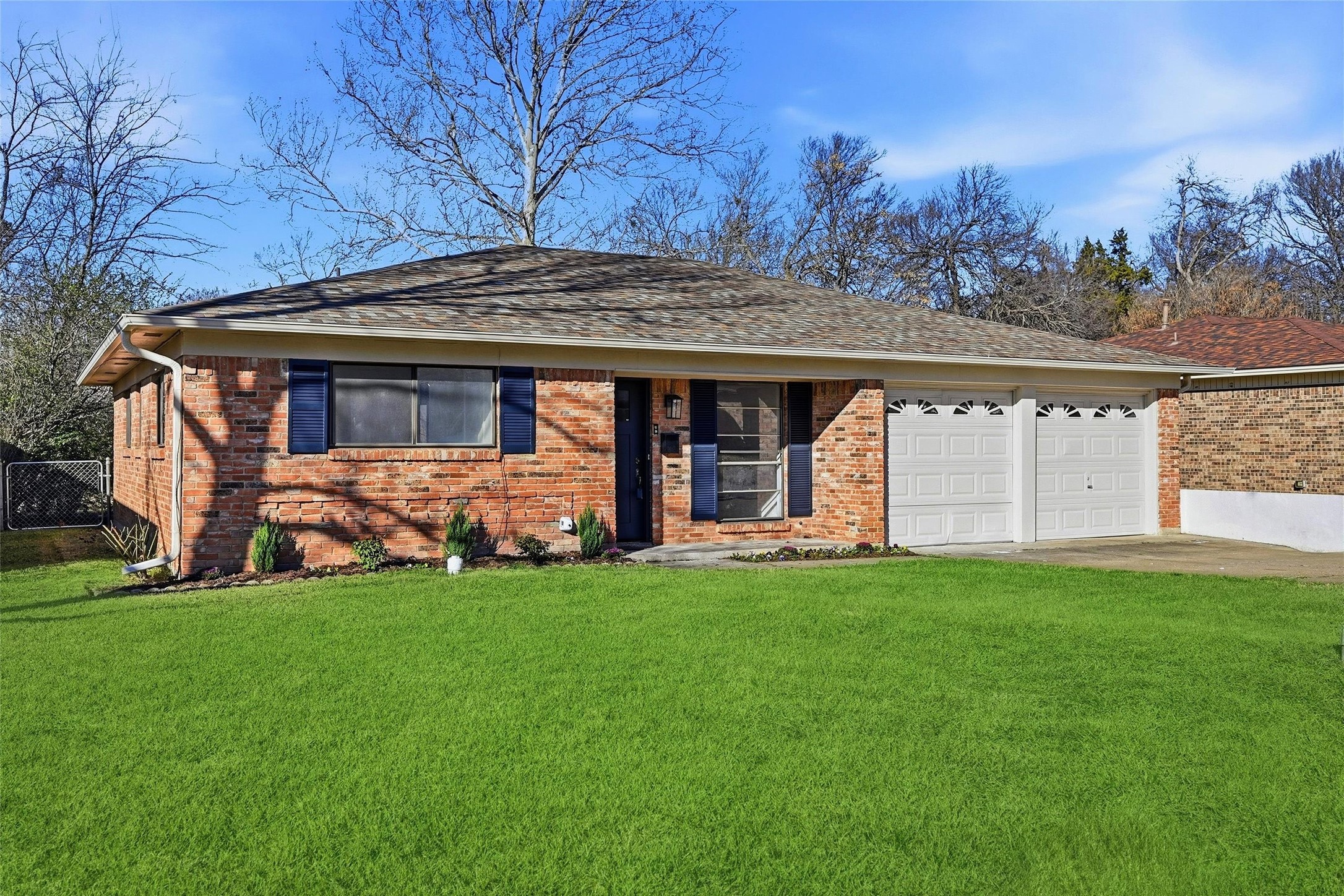 105 N Wood Avenue Denison TX 75020