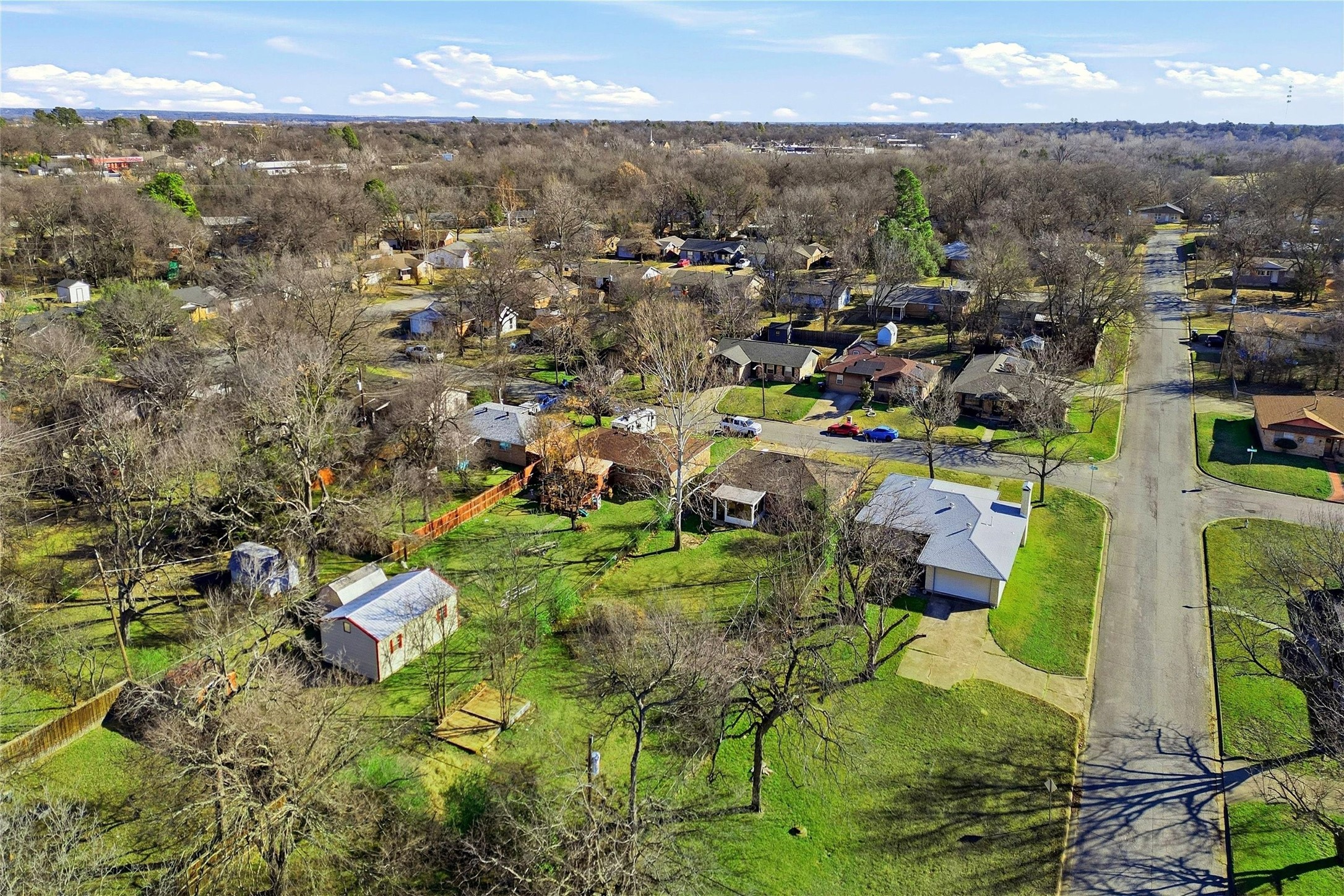 105 N Wood Avenue Denison TX 75020