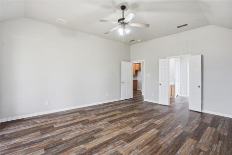 500 Surry Court Saginaw TX 76179