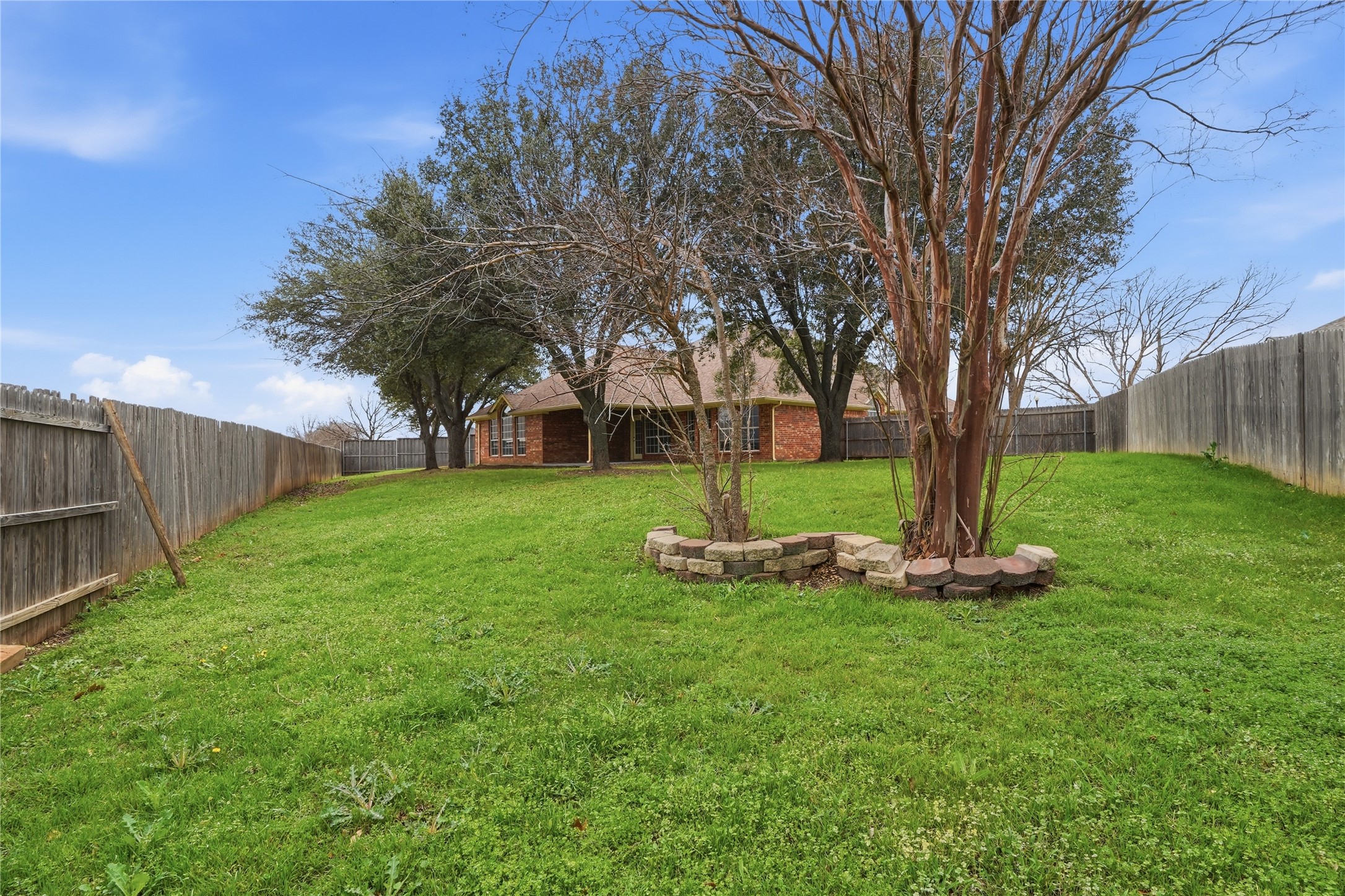 500 Surry Court Saginaw TX 76179