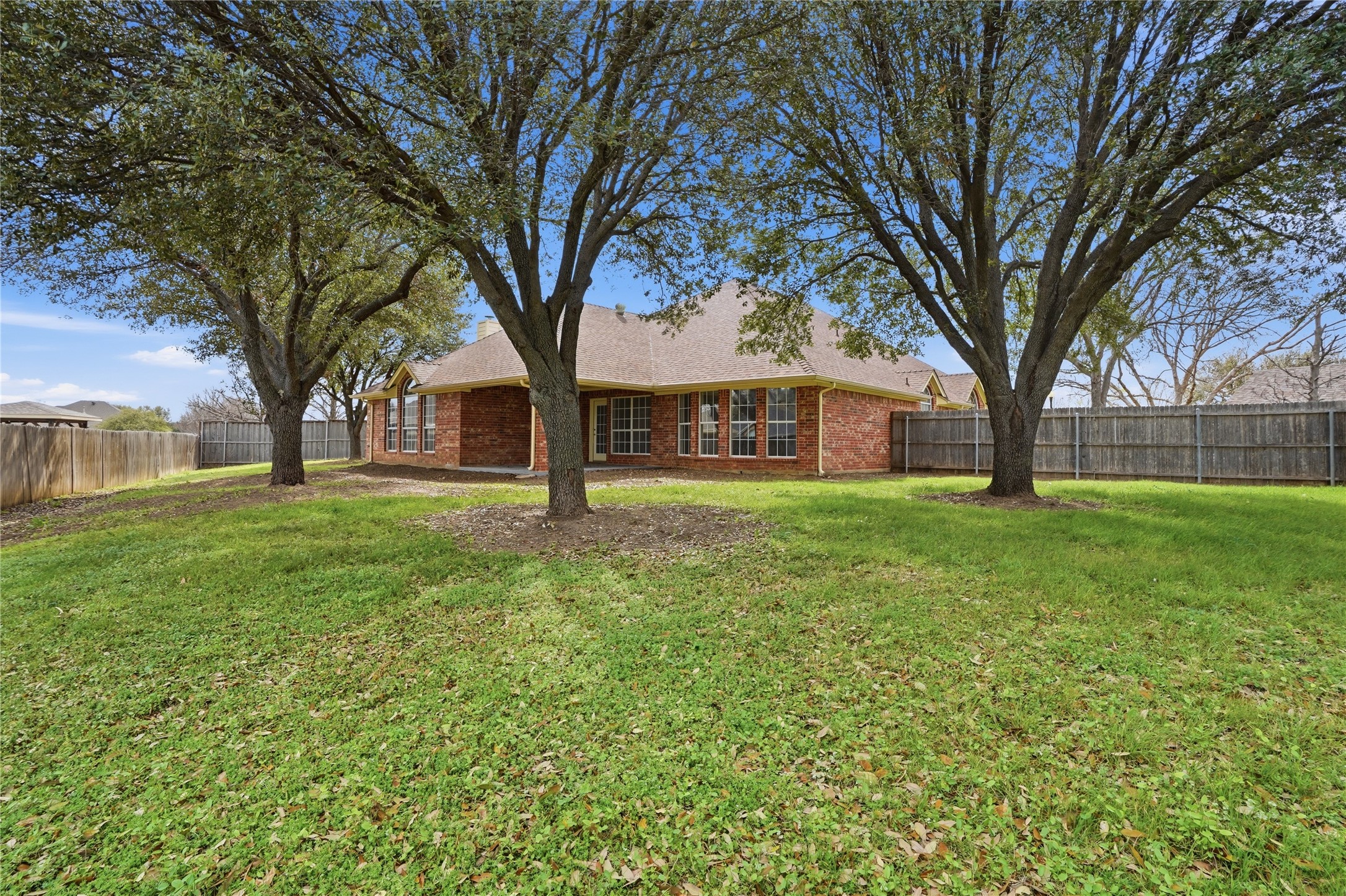 500 Surry Court Saginaw TX 76179