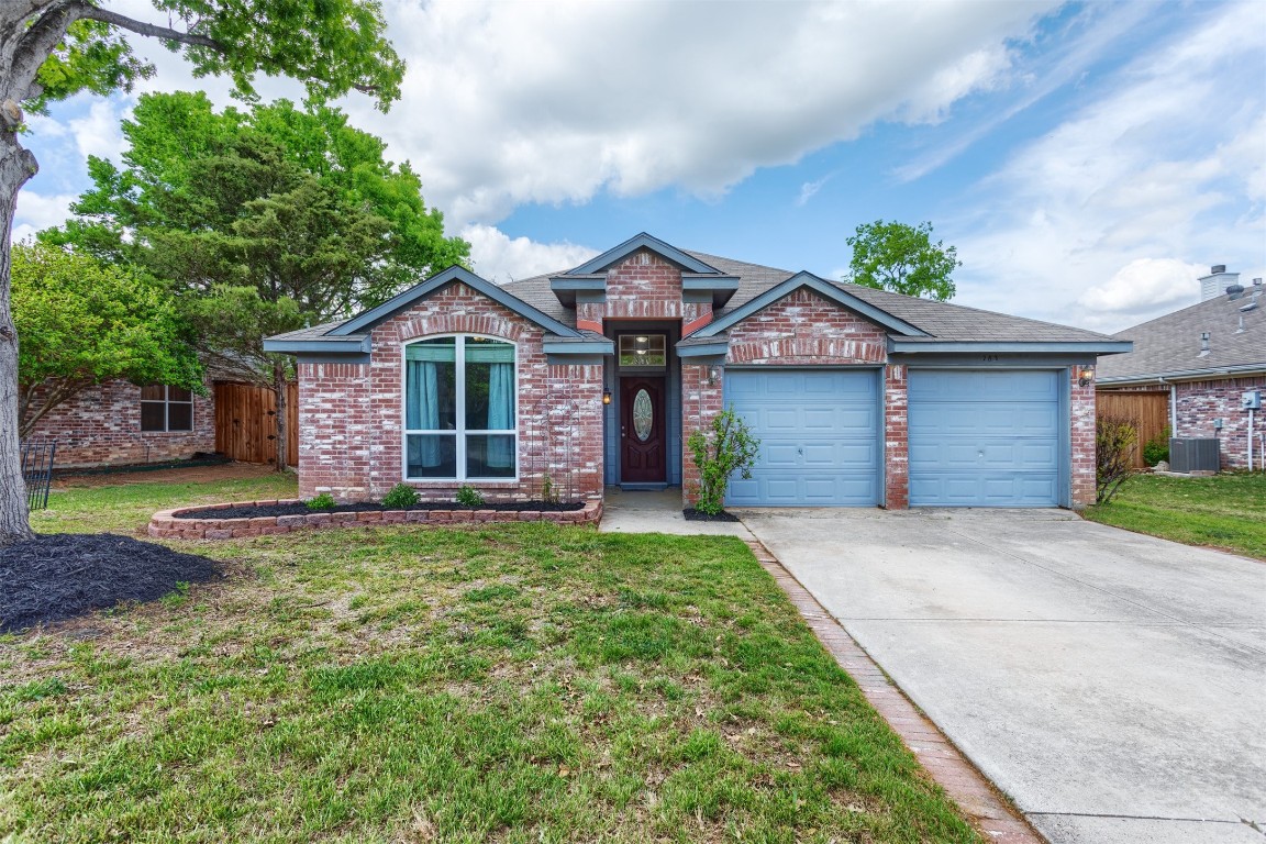 763 Winding Oak Bend Lake Dallas TX 75065