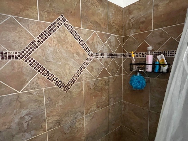 901 E Burnside Street Rotan TX 79546