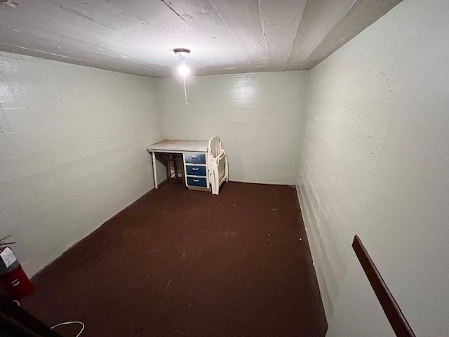 901 E Burnside Street Rotan TX 79546