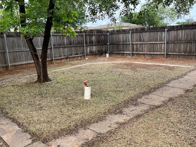 901 E Burnside Street Rotan TX 79546