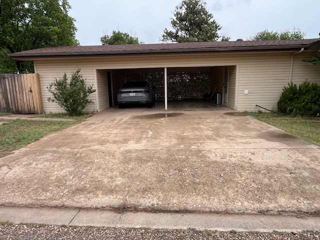 901 E Burnside Street Rotan TX 79546