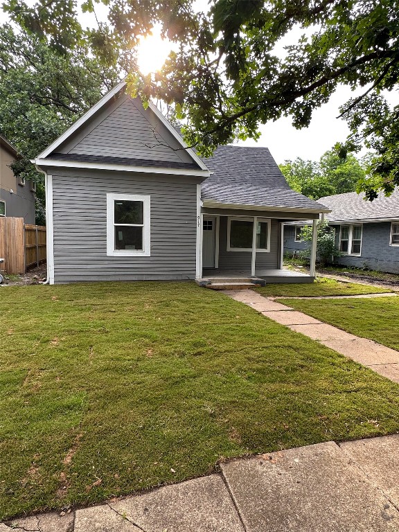 917 N Cleveland Avenue Sherman TX 75090