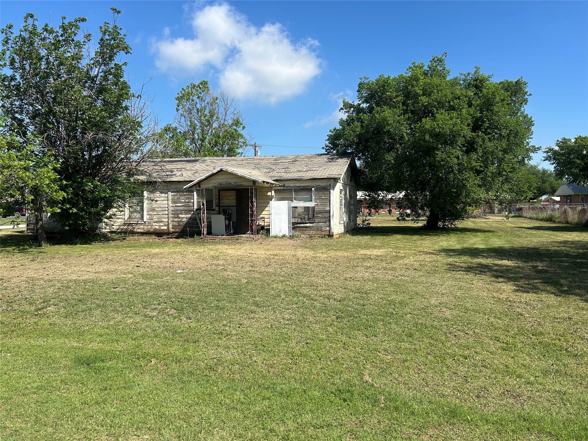 210 Monroe Avenue Newcastle TX 76372
