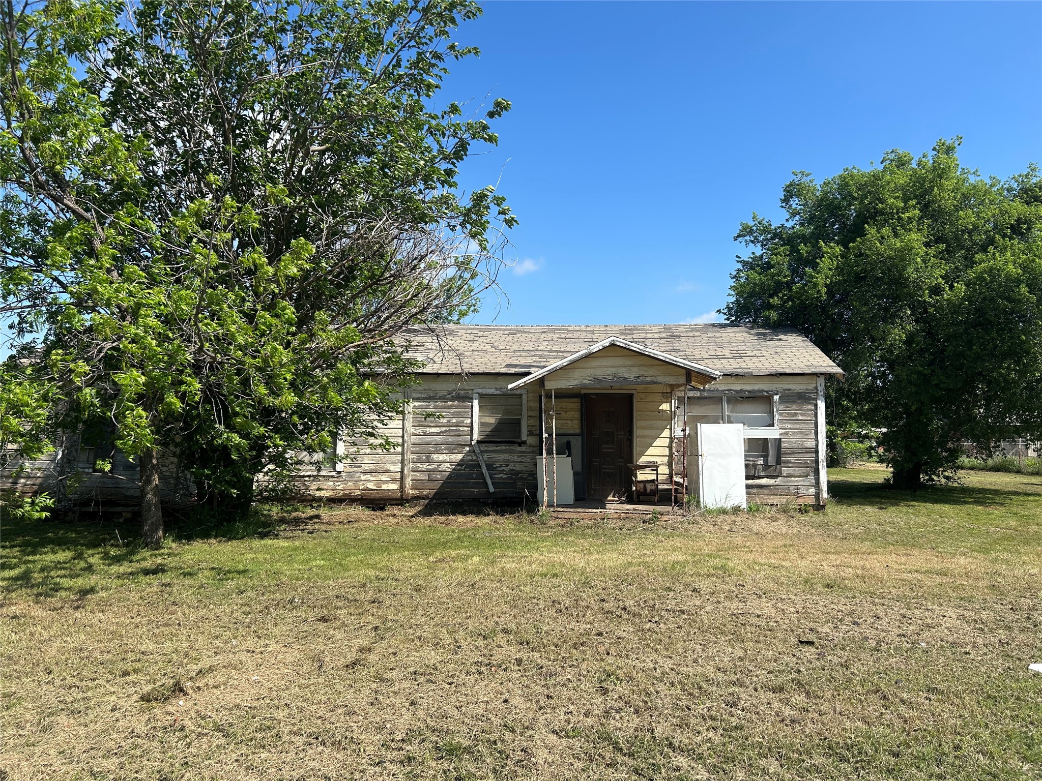 210 Monroe Avenue Newcastle TX 76372
