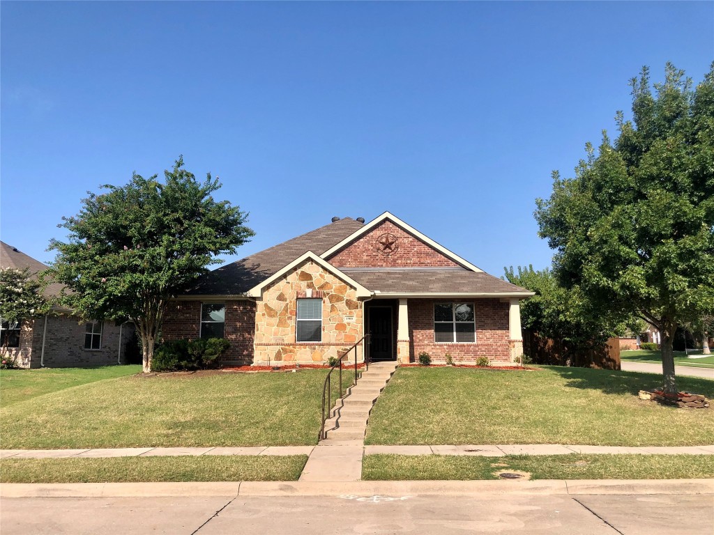 1900 Clearbrook Court Wylie TX 75098