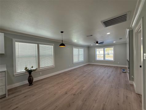 3047 Fernwood Avenue Dallas TX 75216