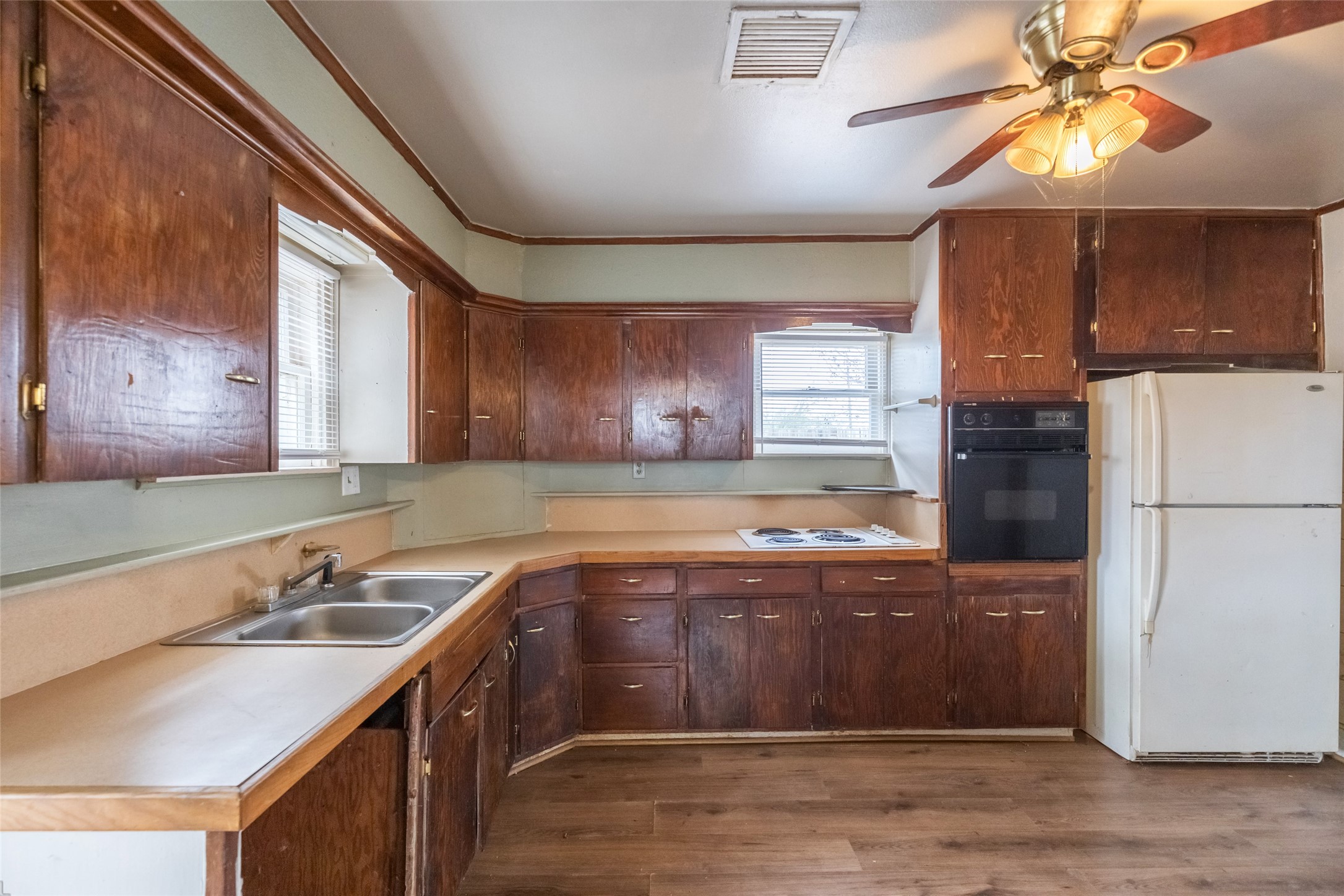 425 S 1st Street W Clyde TX 79510