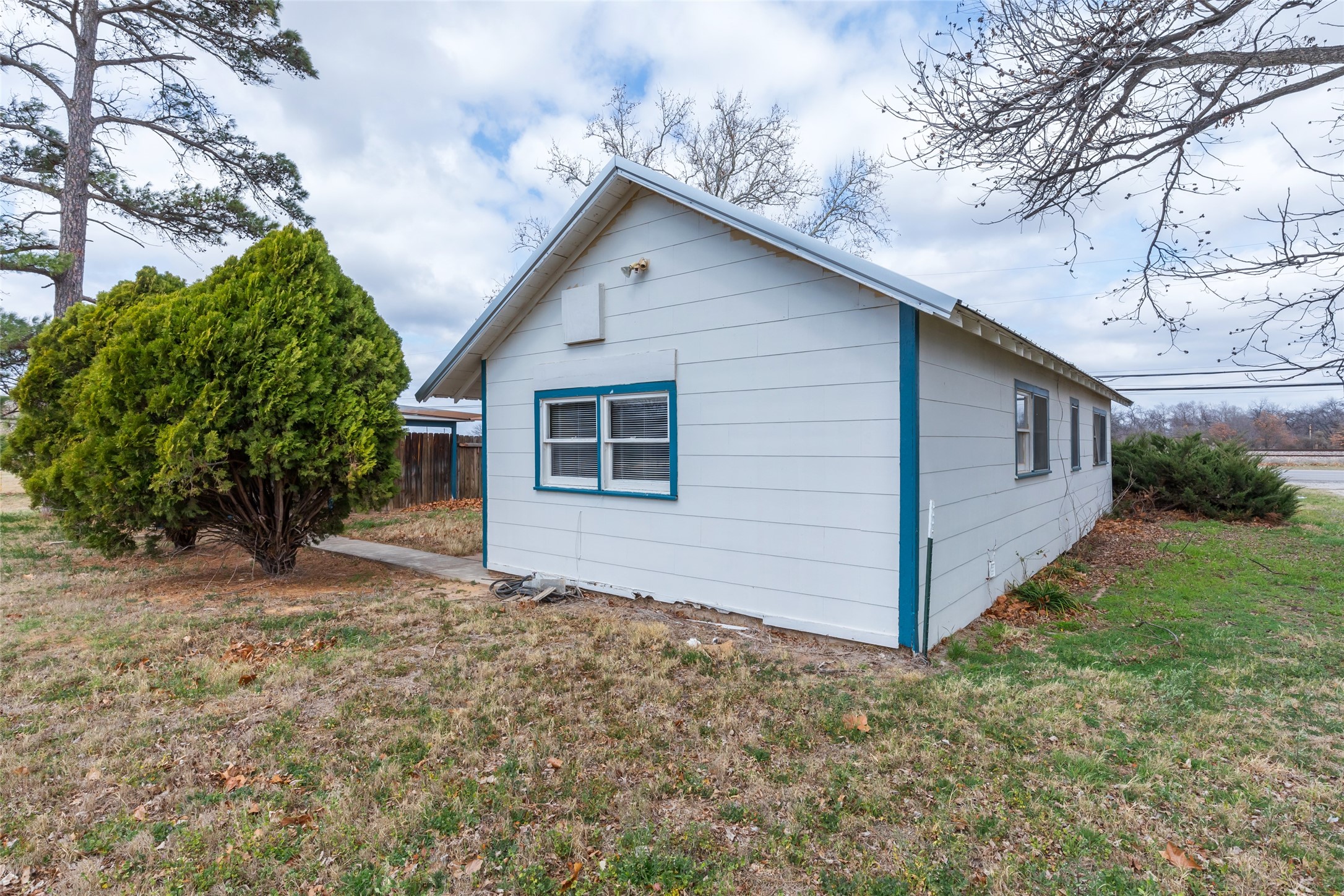 425 S 1st Street W Clyde TX 79510