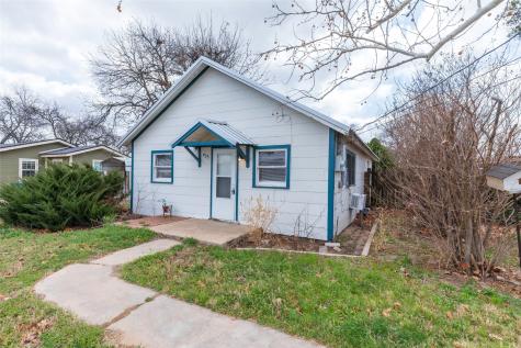 425 S 1st Street W Clyde TX 79510
