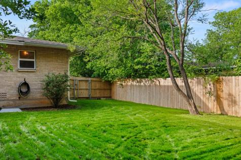 704 W Elizabeth Drive Robinson TX 76706