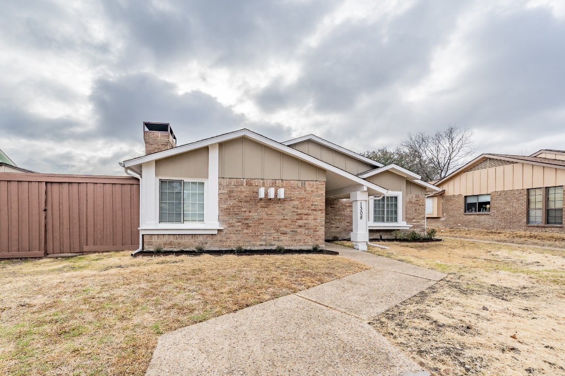 1308 Golden Grove Drive Mesquite TX 75149