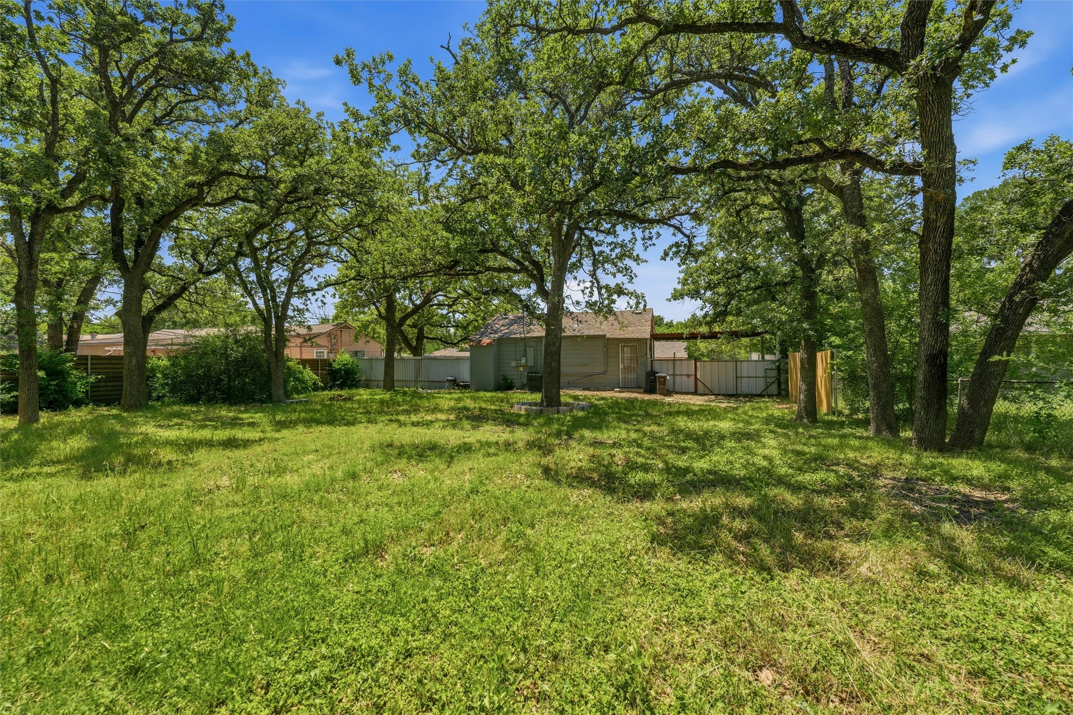 2609 Yeager Street Fort Worth TX 76112