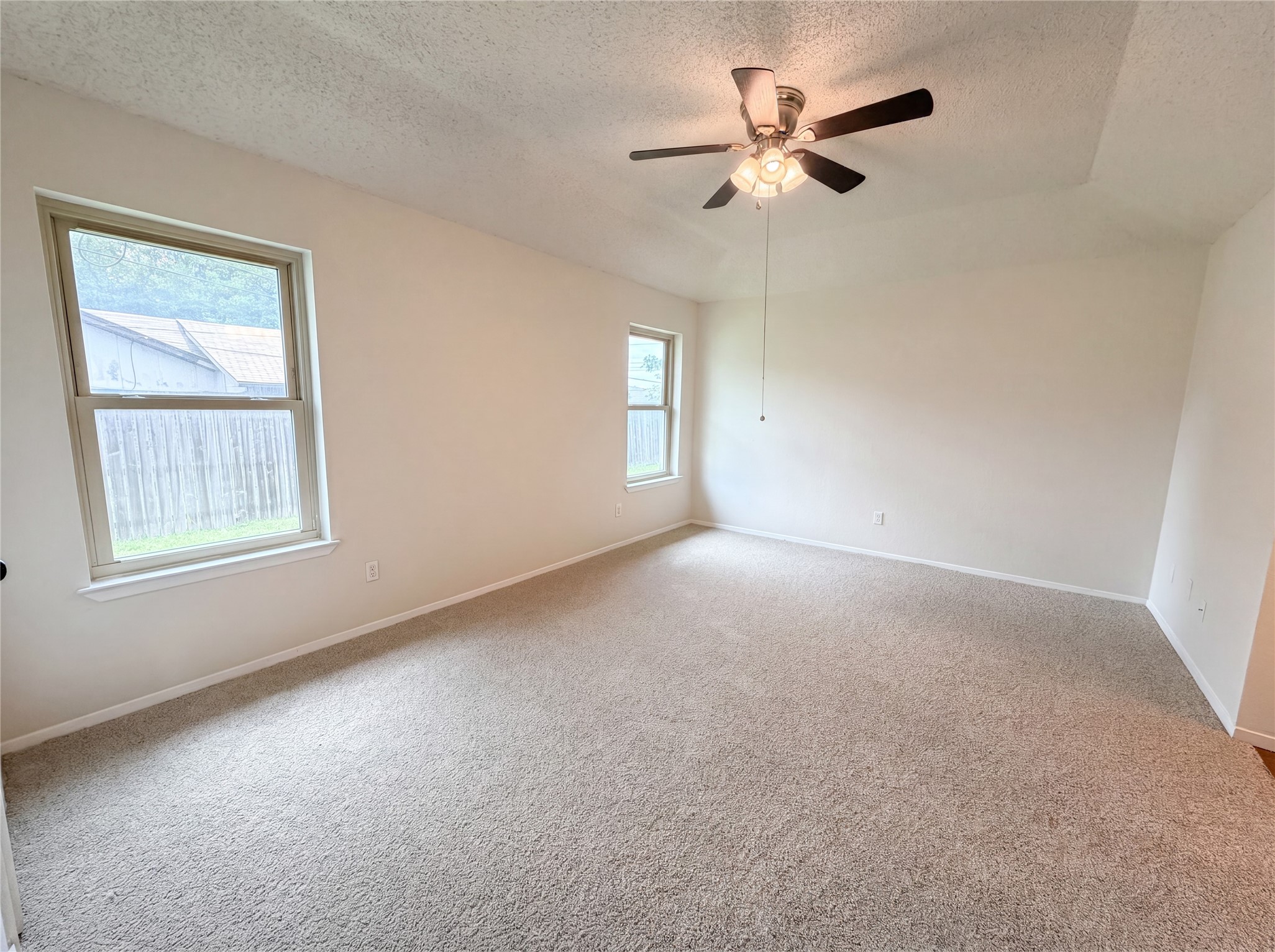 208 Dakota Drive Hewitt TX 76643