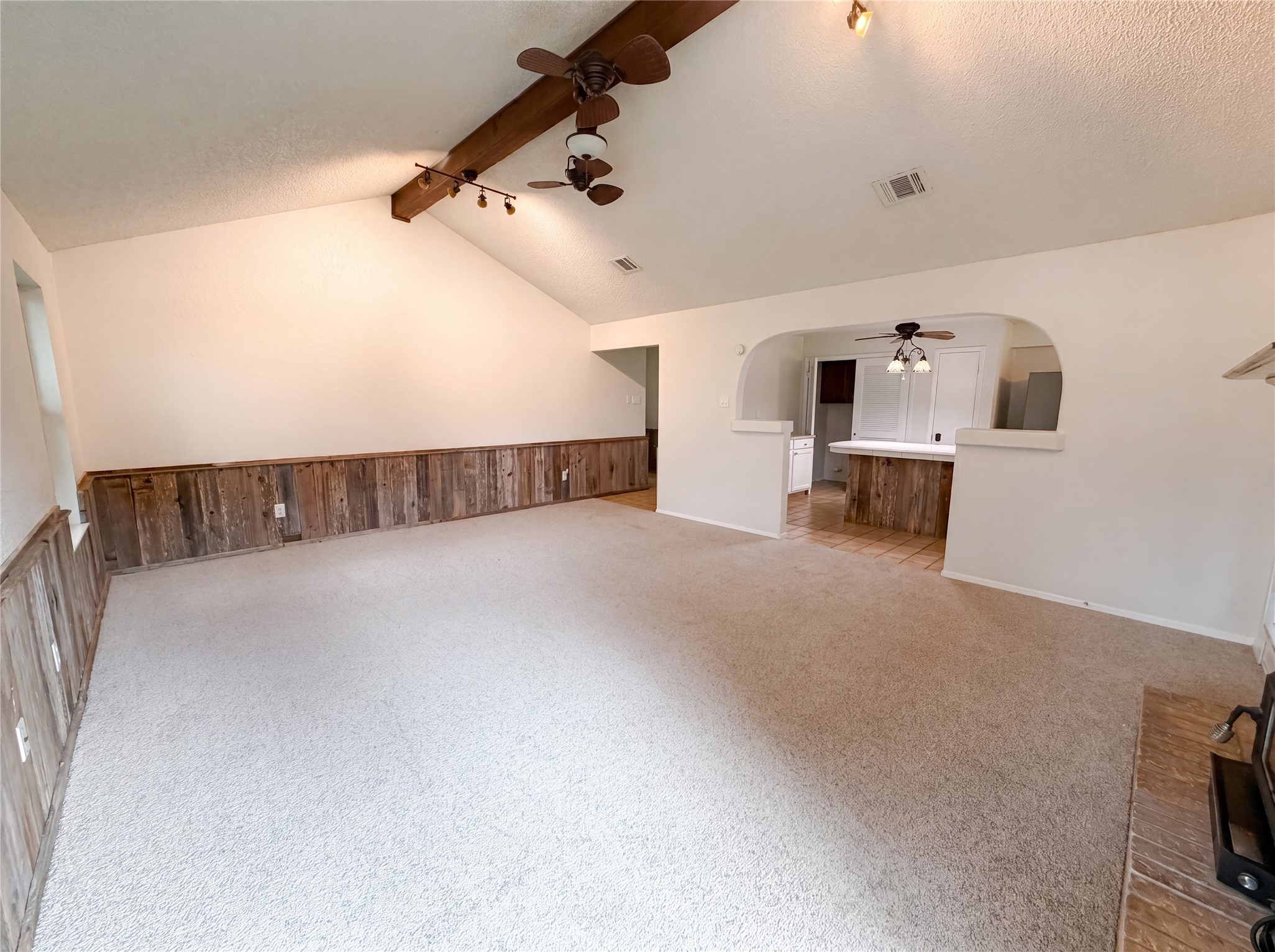 208 Dakota Drive Hewitt TX 76643