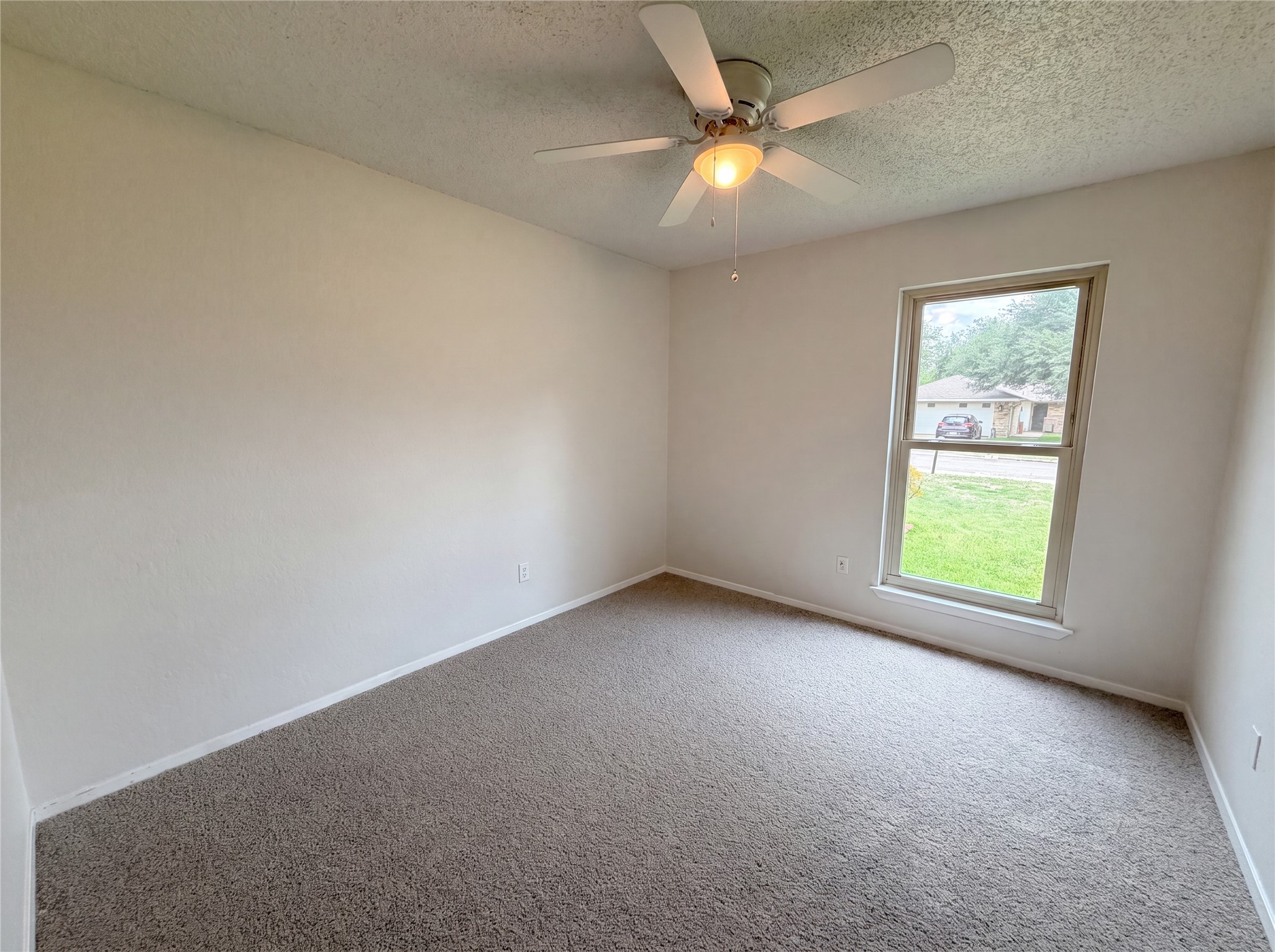 208 Dakota Drive Hewitt TX 76643