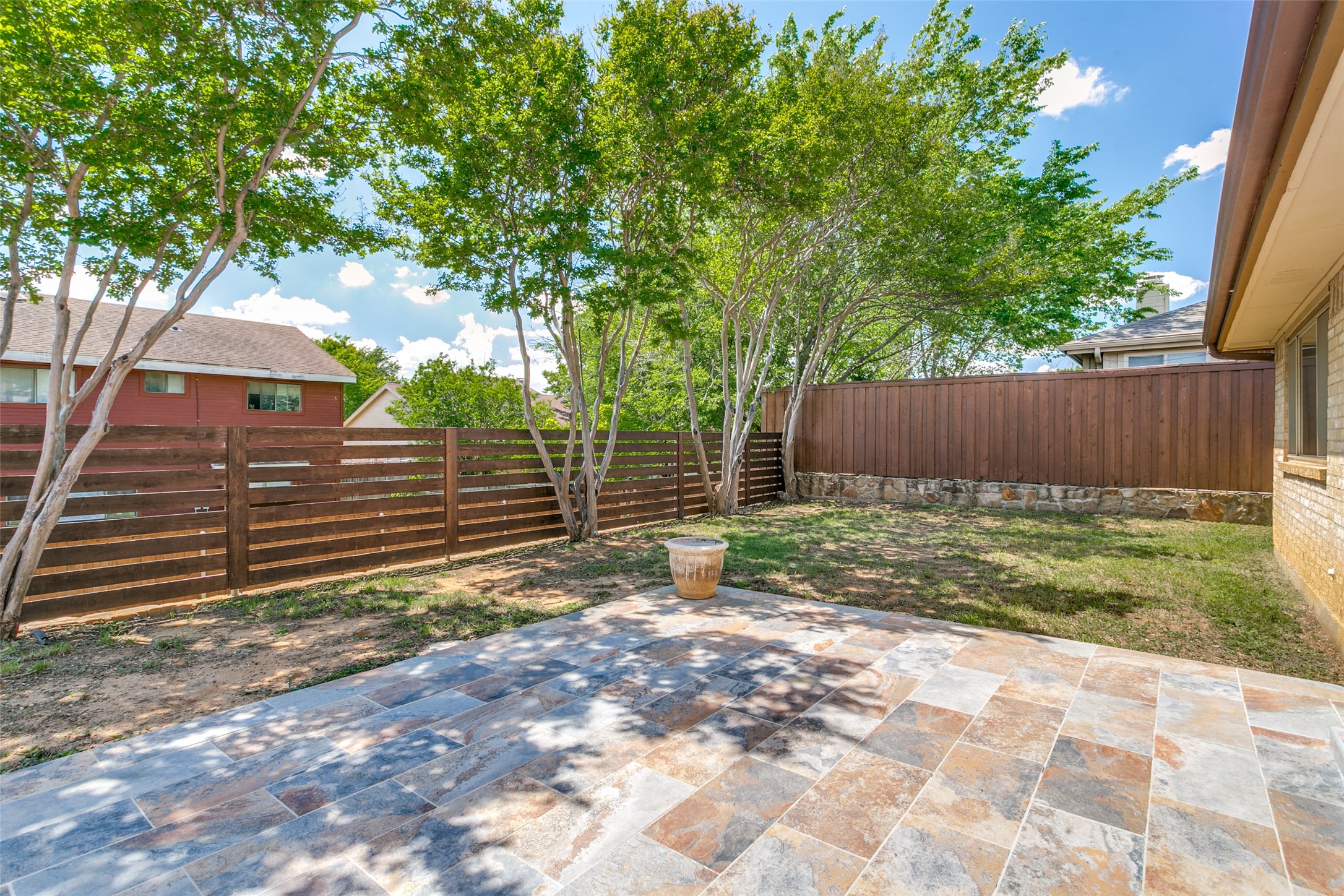 200 Lark Lane Euless TX 76039