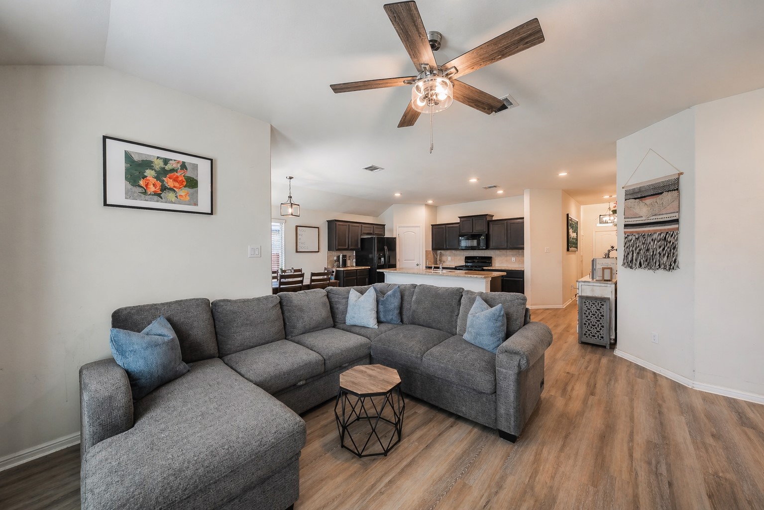 633 Buzzard Lake Trail Fort Worth TX 76120