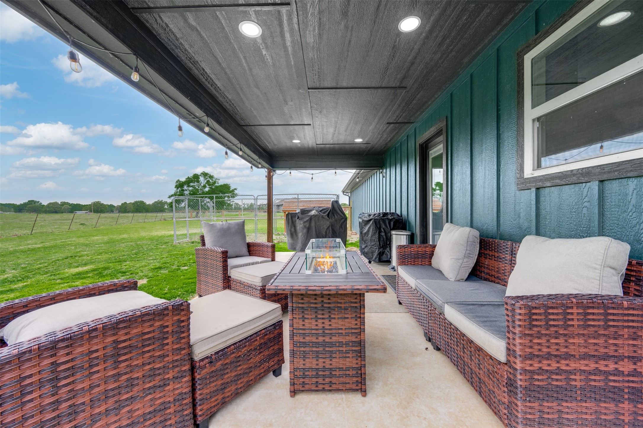 64 Private Road 43792 Paris TX 75462