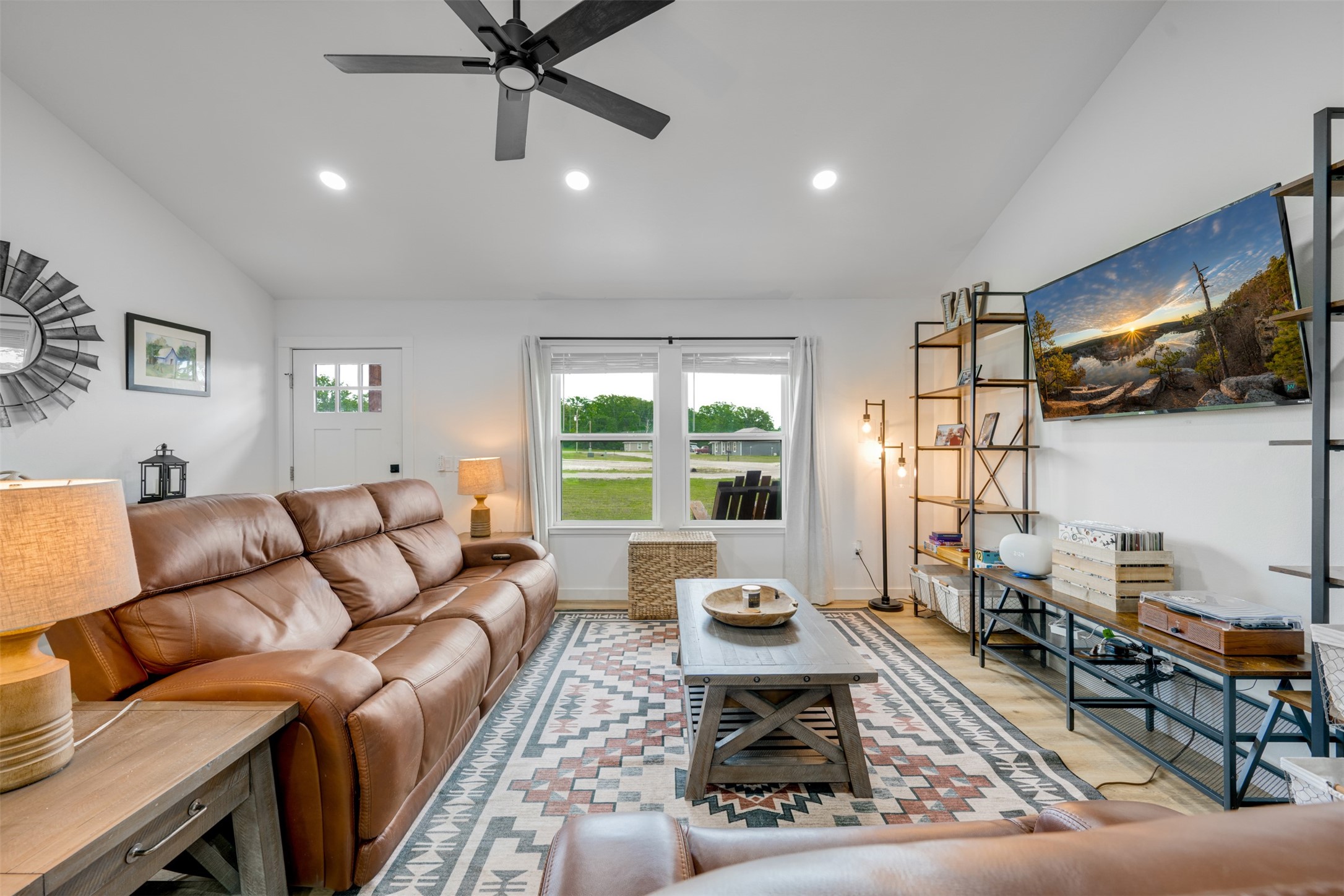 64 Private Road 43792 Paris TX 75462