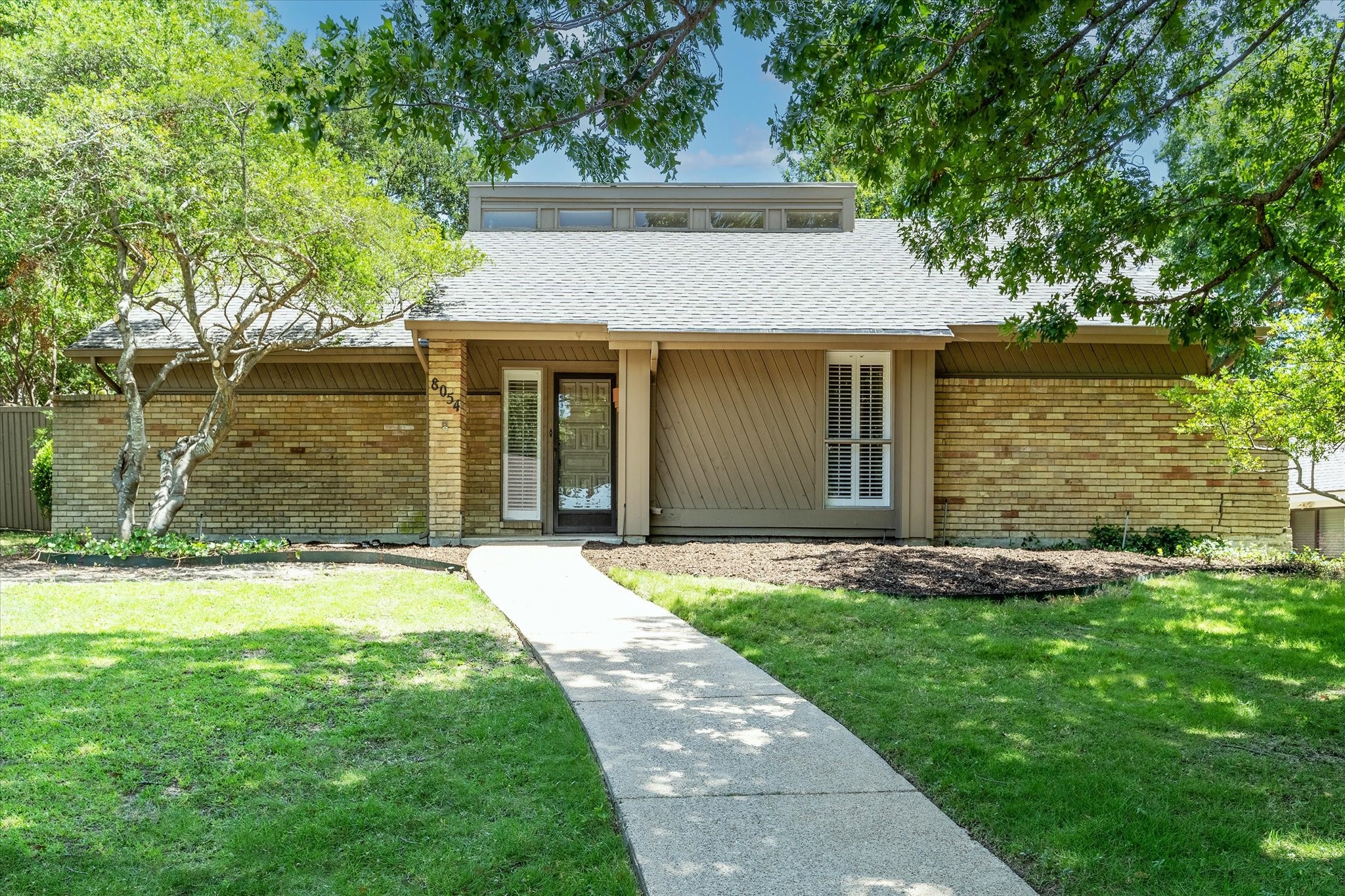 8054 Moss Meadows Drive Dallas TX 75231