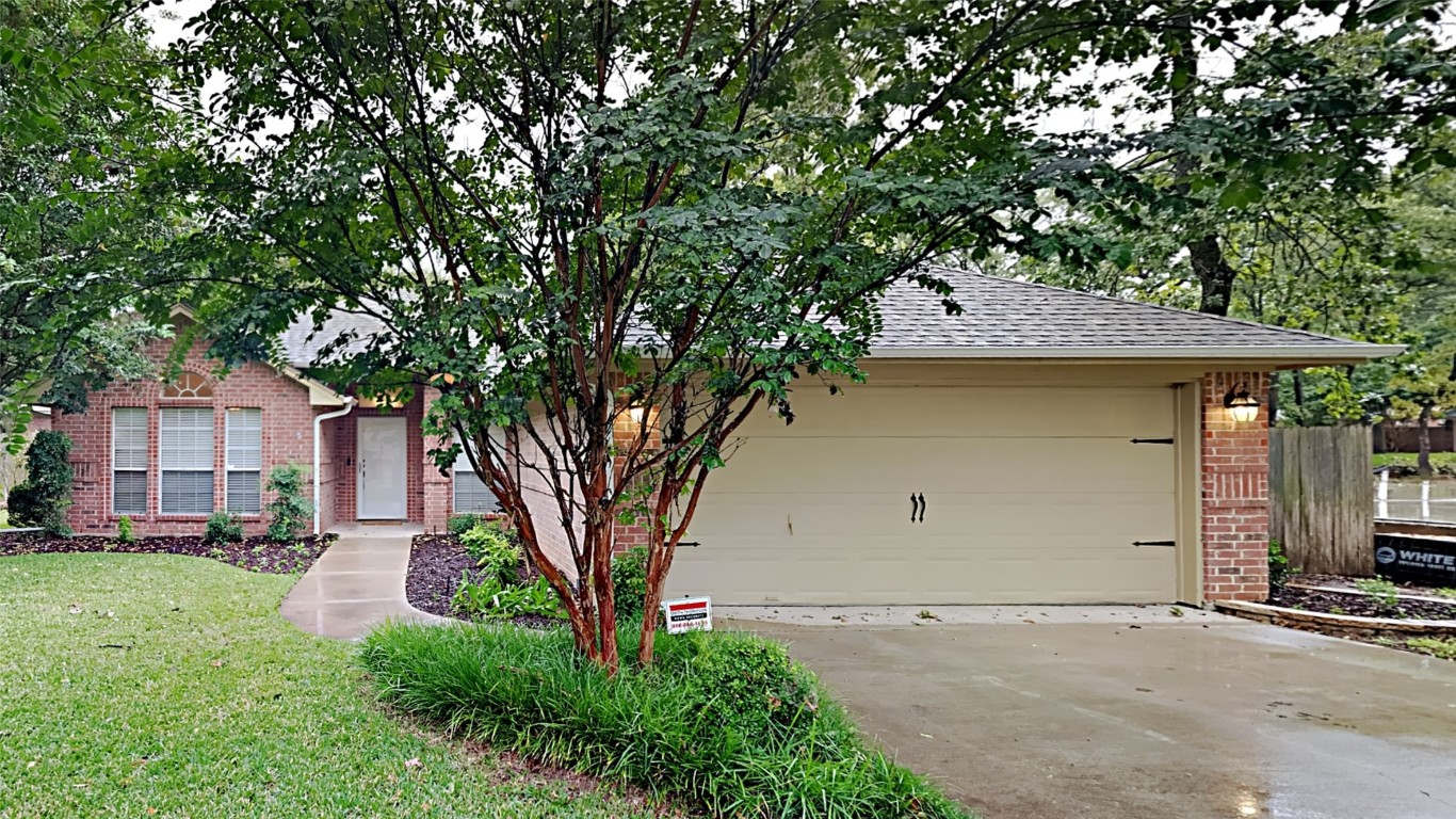 416 Meadowcrest Drive Azle TX 76020