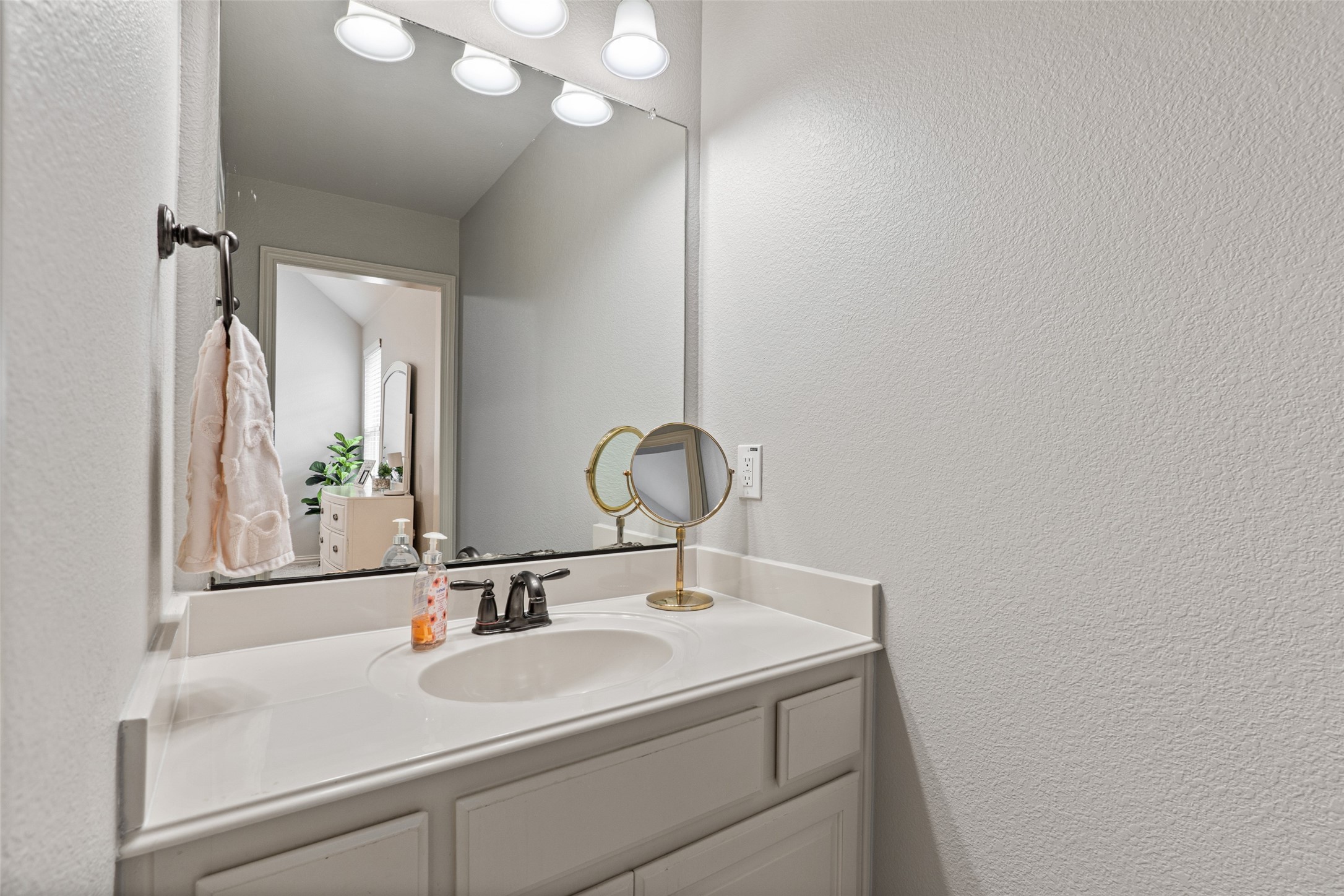 8105 Blue Hole Court Mckinney TX 75070