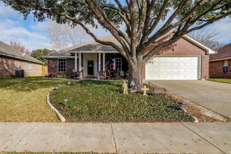 359 Meador Lane Burleson TX 76028