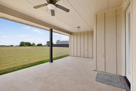 125 Remington Park Drive Springtown TX 76082