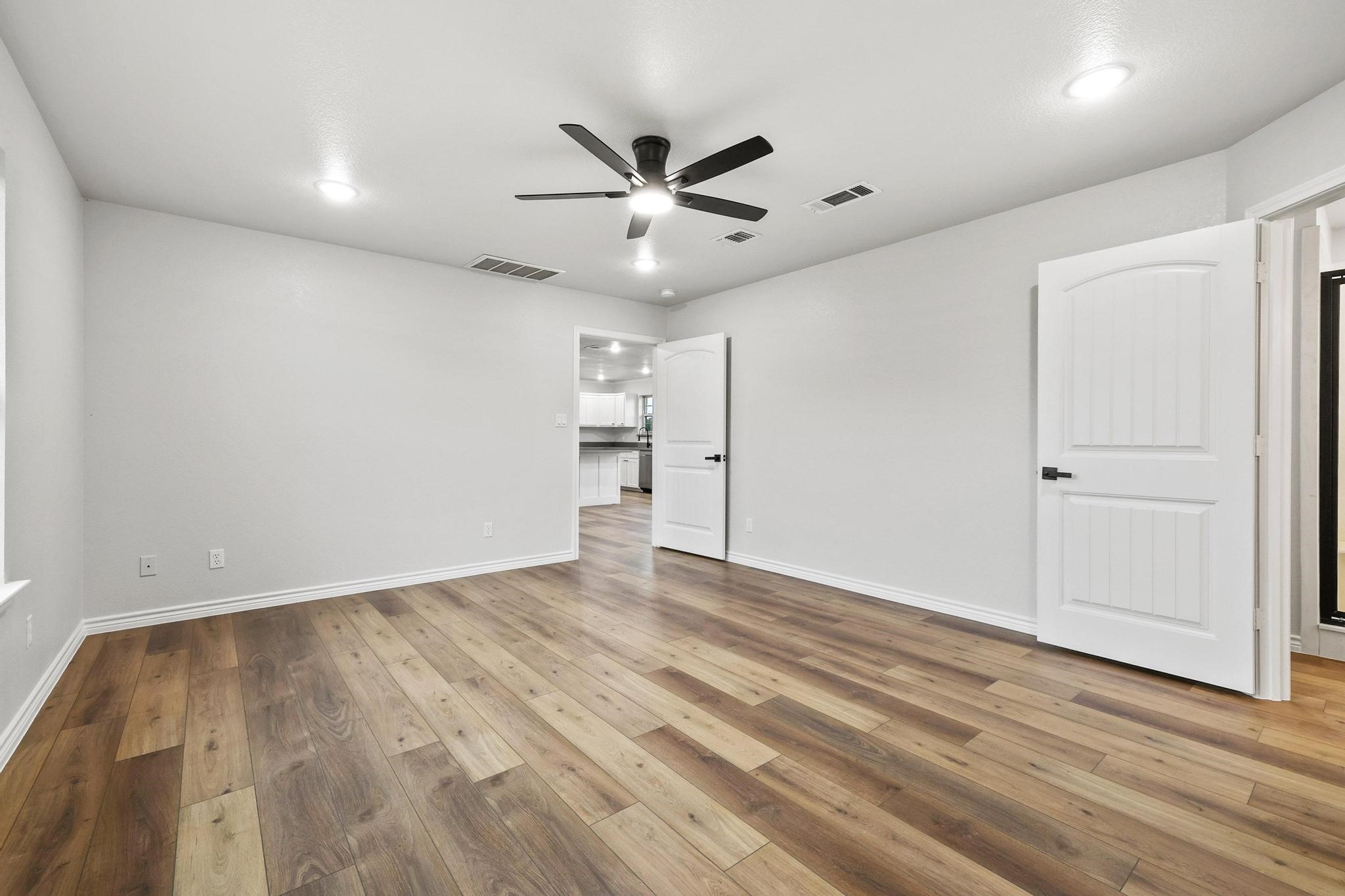 1250 County Road 2280 Telephone TX 75488