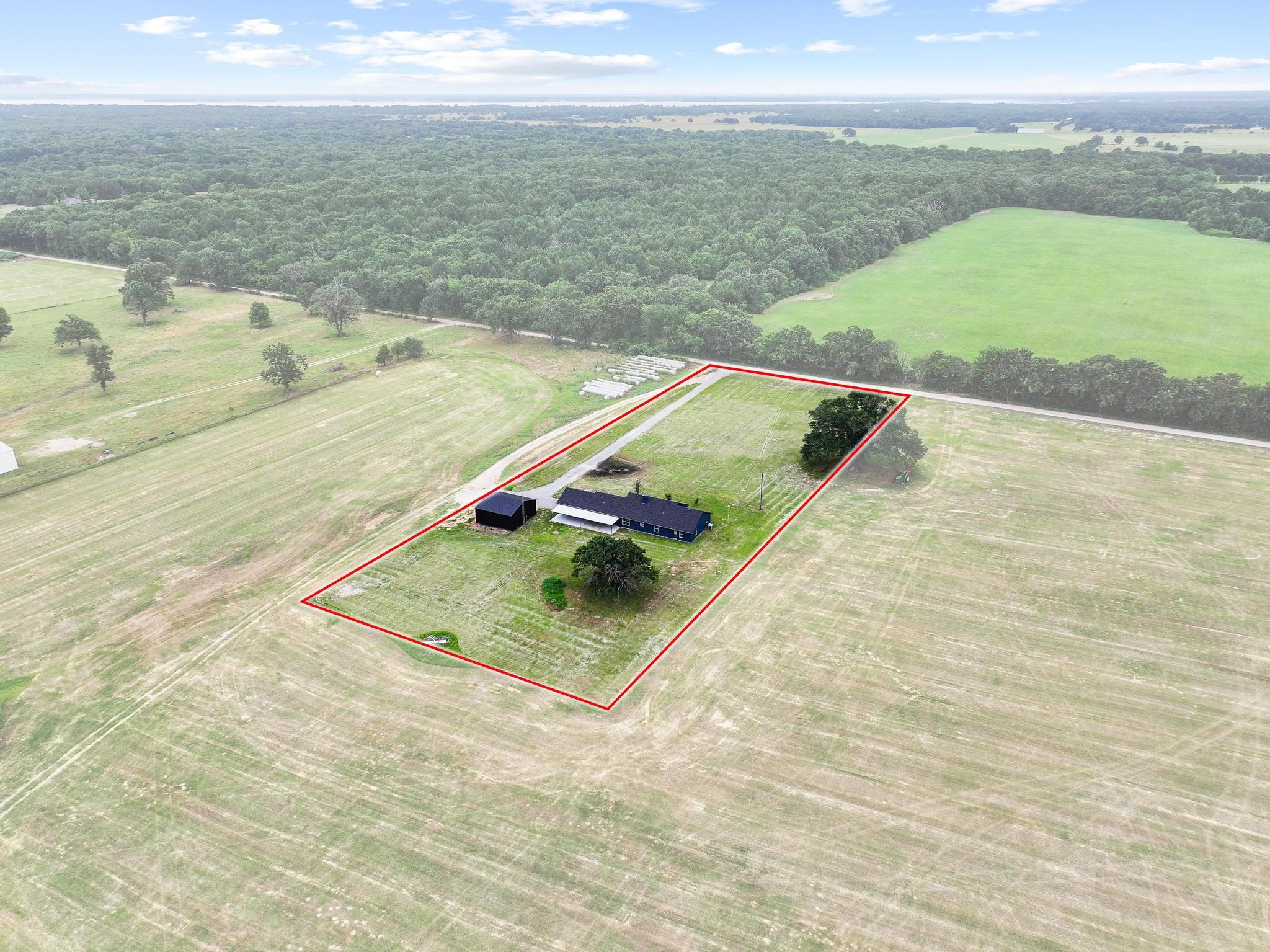 1250 County Road 2280 Telephone TX 75488
