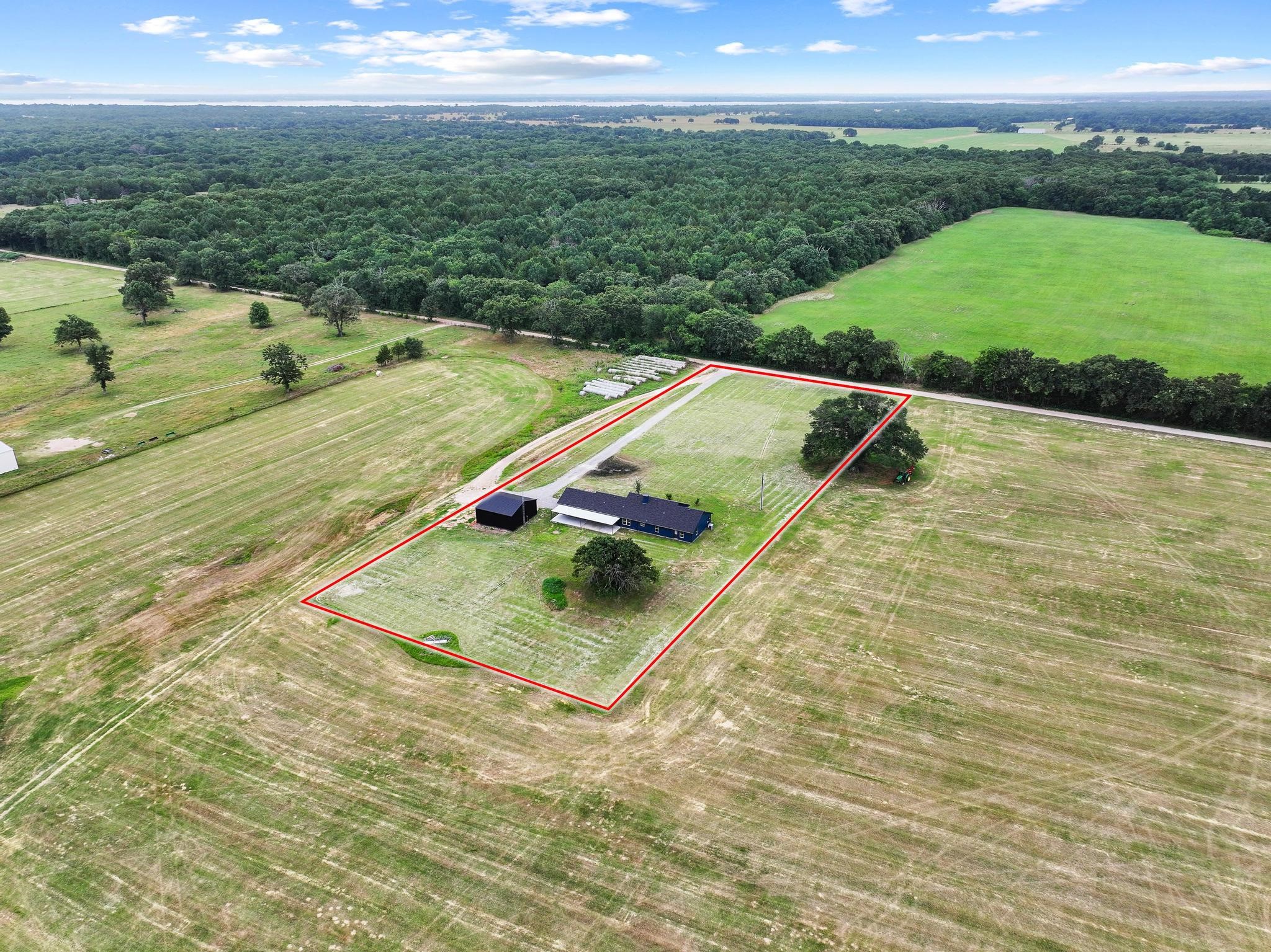 1250 County Road 2280 Telephone TX 75488