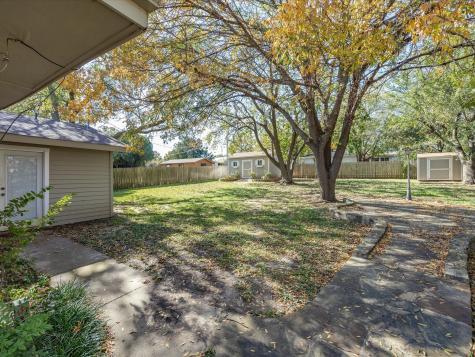 1104 Coffield Street Bowie TX 76230