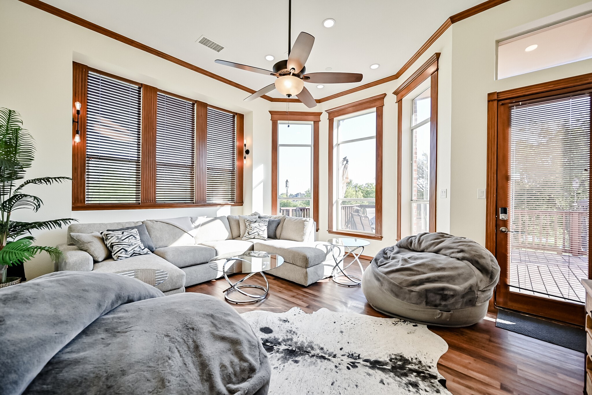 811 Mallard Pointe Drive Grand Prairie TX 75104