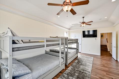 811 Mallard Pointe Drive Grand Prairie TX 75104