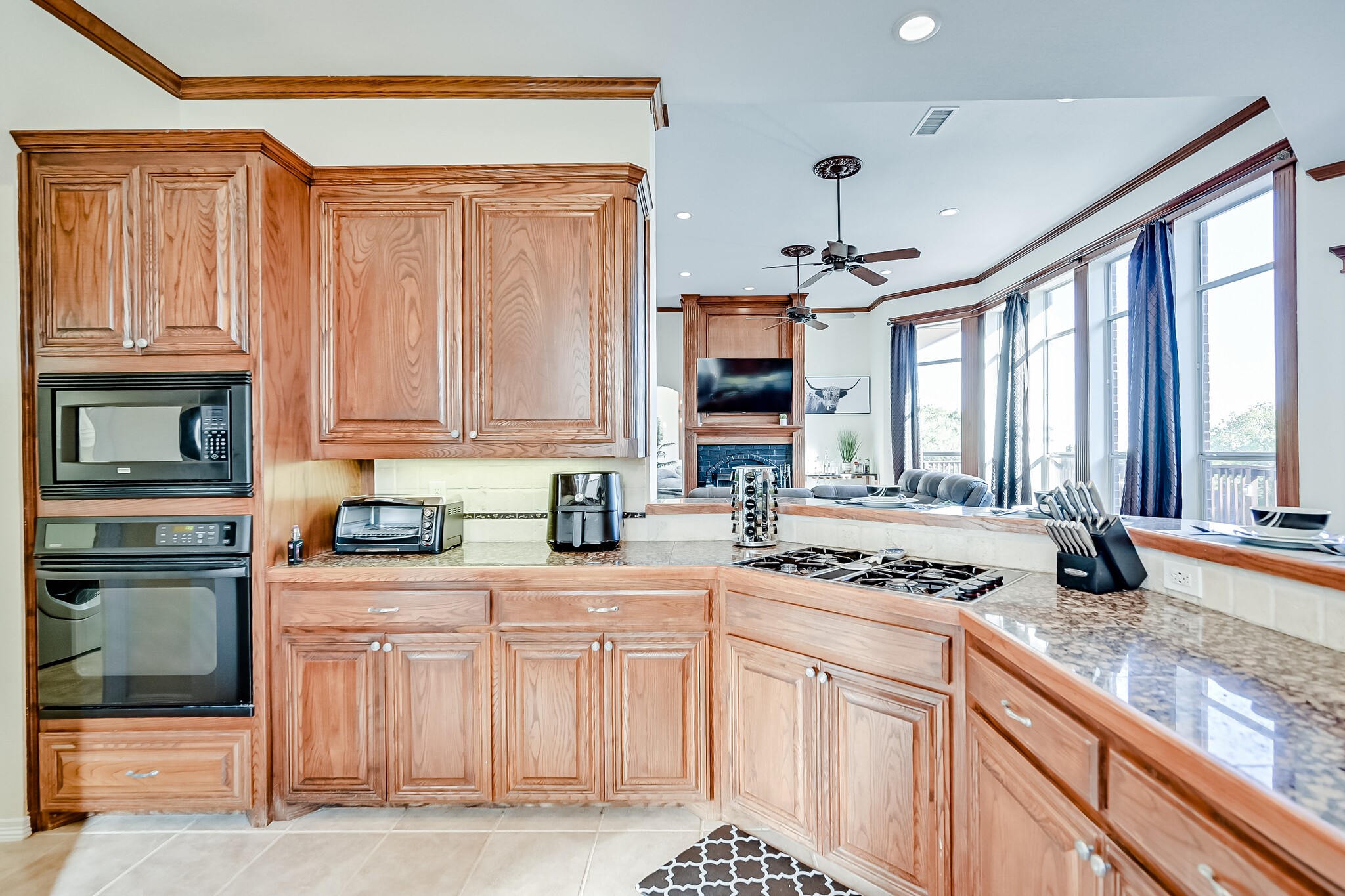 811 Mallard Pointe Drive Grand Prairie TX 75104