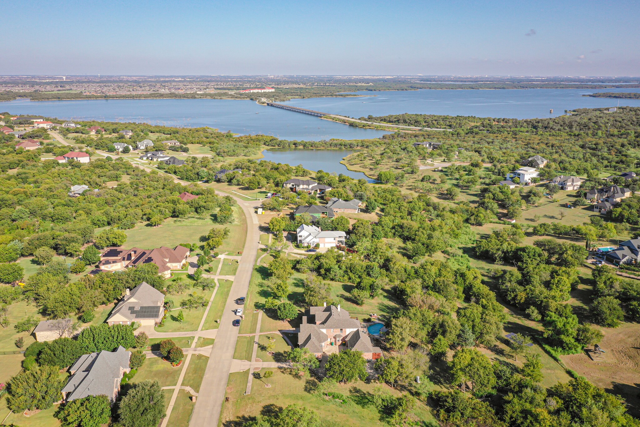 811 Mallard Pointe Drive Grand Prairie TX 75104