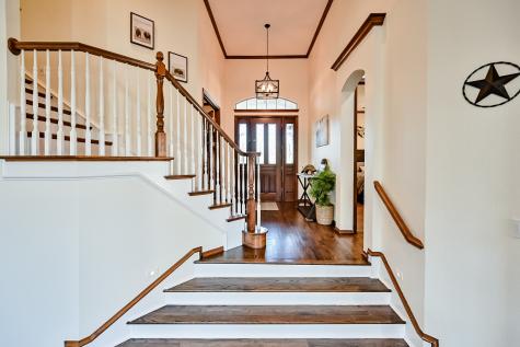 811 Mallard Pointe Drive Grand Prairie TX 75104