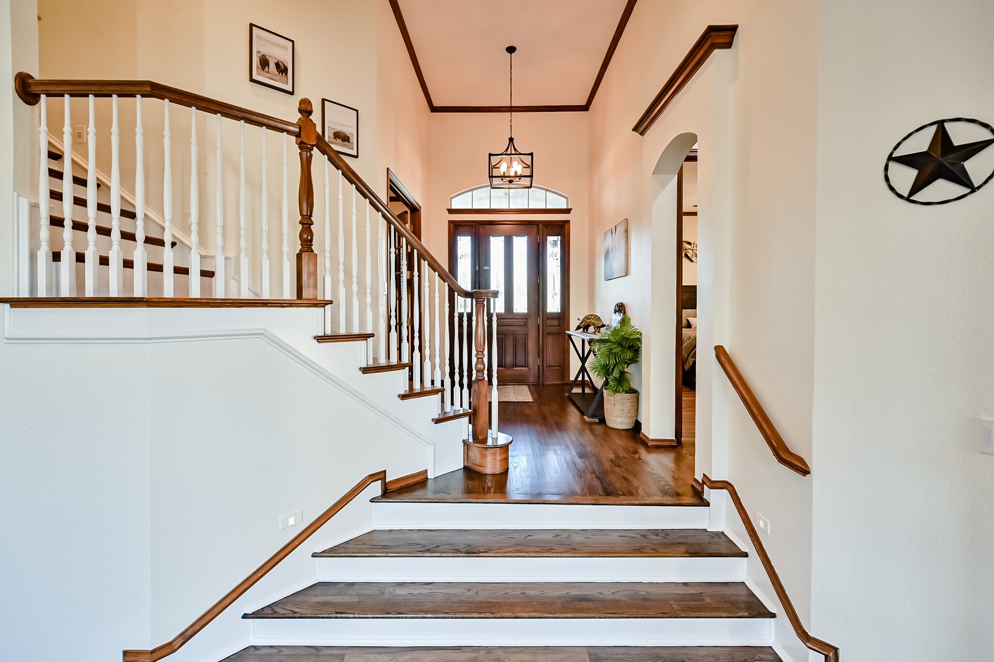 811 Mallard Pointe Drive Grand Prairie TX 75104