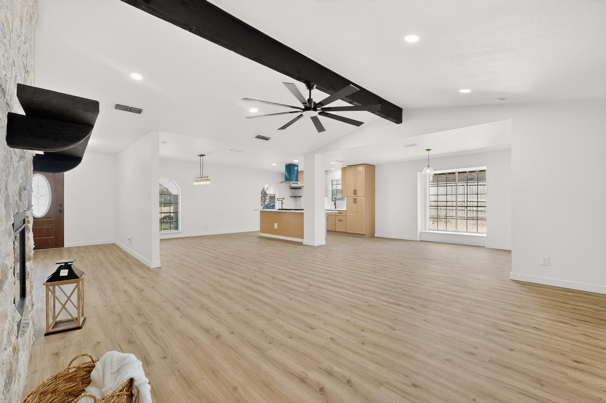 1100 Mount Vernon Street Ennis TX 75119