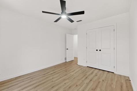 1100 Mount Vernon Street Ennis TX 75119