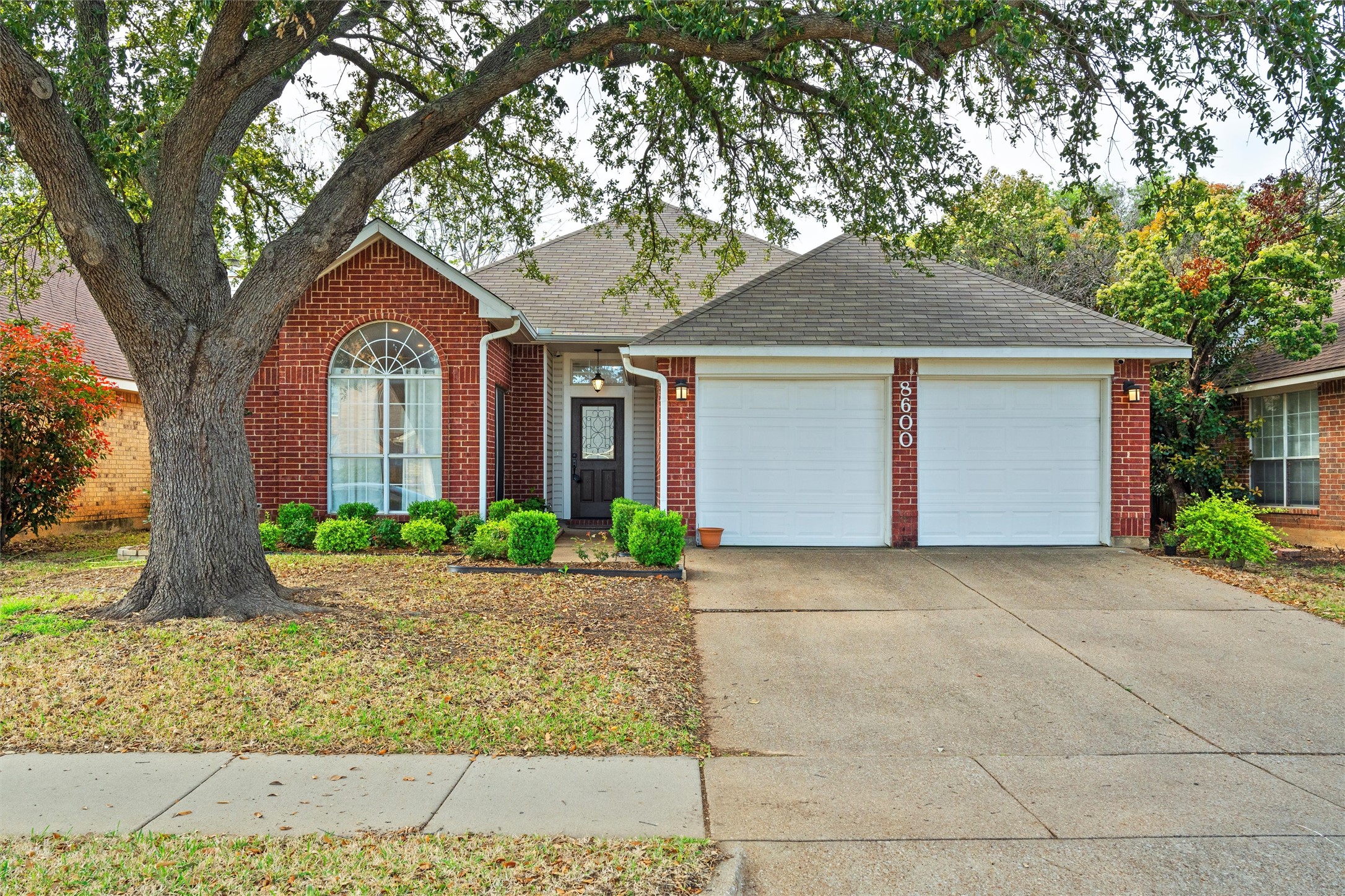8600 Sabinas Trail Fort Worth TX 76118