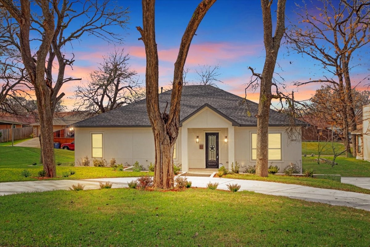 5625 Shady Crest Trail Dallas TX 75241